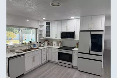 6006 Soaring Avenue, Temple Terrace, FL 33617 - Photo 6