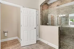 2424 Wood St, Sarasota, FL 34237 - Photo 20