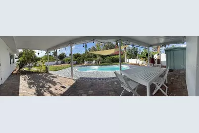 1549 Delaware Avenue NE, Saint Petersburg, FL 33703 - Photo 4