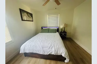 4811 Emerson Avenue S, Saint Petersburg, FL 33711 - Photo 4