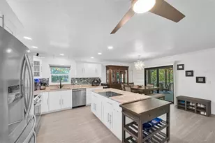 9476 Tradewinds Ave, Seminole, FL 33776 - Photo 8