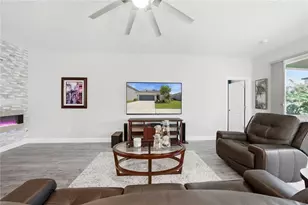 5521 Limelight Dr, Apollo Beach, FL 33572 - Photo 4