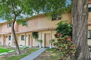 4005 Oak Limb Ct, Tampa, FL 33614 - Photo 2