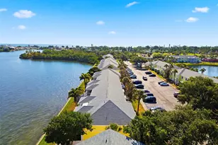 201 Pompano Dr SE, Saint Petersburg, FL 33705 - Photo 46