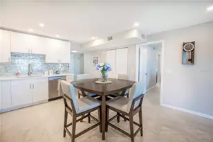 7300 Sun Island Dr S, South Pasadena, FL 33707 - Photo 16