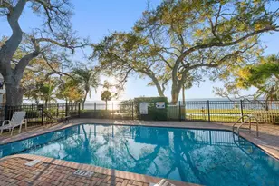 1101 Victoria Dr, Dunedin, FL 34698 - Photo 2