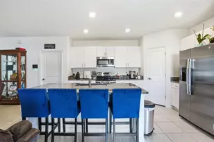 13712 Newbridge St, Spring Hill, FL 34609 - Photo 8