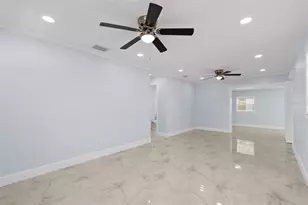 7025 Parliament Dr, Tampa, FL 33619 - Photo 4