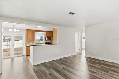2415 15th Street W, Palmetto, FL 34221 - Photo 8