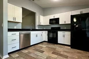 1831 Twisting Ln, Wesley Chapel, FL 33543 - Photo 4