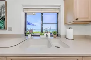 5650 Escondida Blvd S, Saint Petersburg, FL 33715 - Photo 16