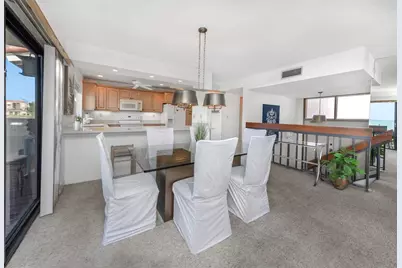 5650 Escondida Boulevard S, Saint Petersburg, FL 33715 - Photo 12