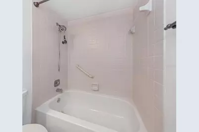 5650 Escondida Boulevard S, Saint Petersburg, FL 33715 - Photo 22