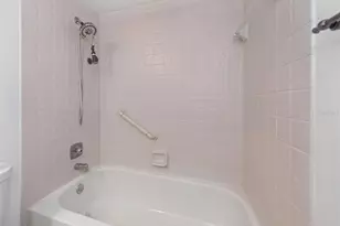 5650 Escondida Blvd S, Saint Petersburg, FL 33715 - Photo 22