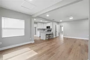 1013 N Bask Dr, Tampa, FL 33603 - Photo 4