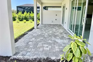 2016 Bolsena St, North Venice, FL 34275 - Photo 2