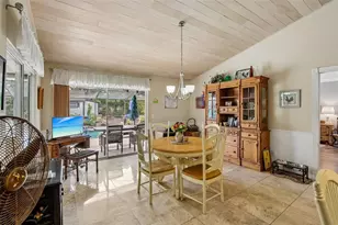 213 N Brockfield Dr, Sun City Center, FL 33573 - Photo 16