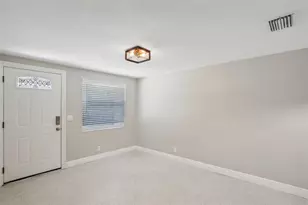 8703 Navajo Ave, Tampa, FL 33637 - Photo 20