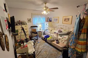 1040 Tradewinds Dr, Tarpon Springs, FL 34689 - Photo 28