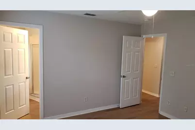 10608 N 50th Street, Tampa, FL 33617 - Photo 10