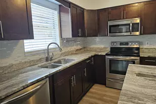 3128 W Varn Ave, Tampa, FL 33611 - Photo 4