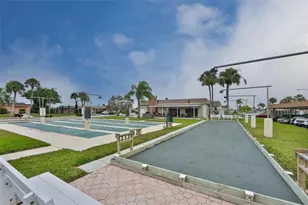 574 Boca Ciega Point Blvd N, Saint Petersburg, FL 33708 - Photo 24