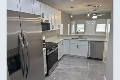 2901 20th Street N, Saint Petersburg, FL 33713 - Photo 6