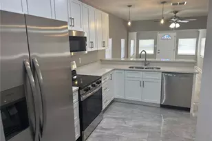 2901 20th St N, Saint Petersburg, FL 33713 - Photo 6