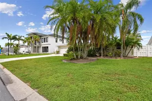 3921 E Eden Roc Cir, Tampa, FL 33634 - Photo 18
