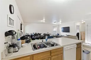 8439 Radio Ln, Tampa, FL 33619 - Photo 12