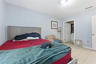 8439 Radio Ln, Tampa, FL 33619 - Photo 20