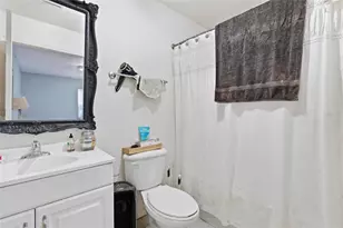 8439 Radio Ln, Tampa, FL 33619 - Photo 22