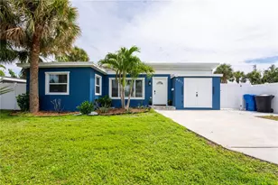4011 Helena St NE, Saint Petersburg, FL 33703 - Photo 2
