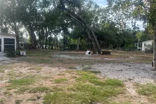 4021 Lowell Ln, Zephyrhills, FL 33541 - Photo 12