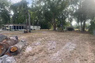 4021 Lowell Ln, Zephyrhills, FL 33541 - Photo 22