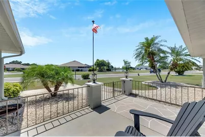 2002 E View Drive, Sun City Center, FL 33573 - Photo 8