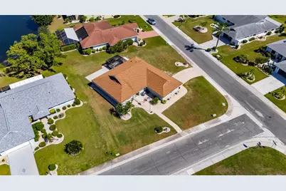 2002 E View Drive, Sun City Center, FL 33573 - Photo 60