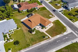 2002 E View Dr, Sun City Center, FL 33573 - Photo 60