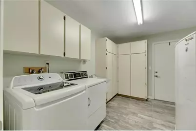 2002 E View Drive, Sun City Center, FL 33573 - Photo 40