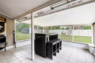 8212 Sunnyvale Pl, Tampa, FL 33615 - Photo 30