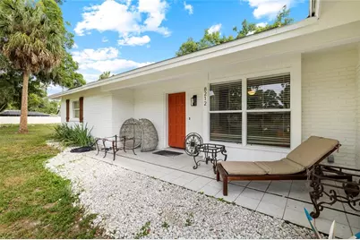 8212 Sunny Vale Place, Tampa, FL 33615 - Photo 4