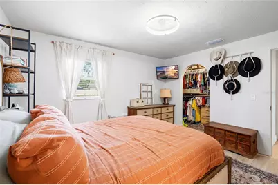 8212 Sunny Vale Place, Tampa, FL 33615 - Photo 20