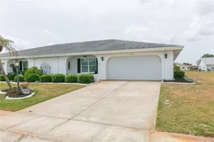 1616 Bentwood Dr, Sun City Center, FL 33573 - Photo 2