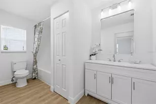 1616 Bentwood Dr, Sun City Center, FL 33573 - Photo 26