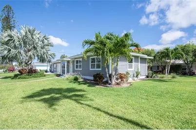 3200 W De Bazan Avenue, Saint Pete Beach, FL 33706 - Photo 4