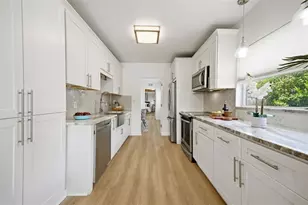 1337 34th Ave N, Saint Petersburg, FL 33704 - Photo 8