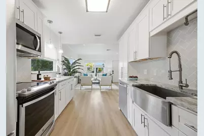 1337 34th Avenue N, Saint Petersburg, FL 33704 - Photo 12