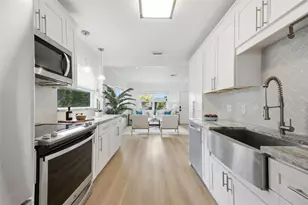 1337 34th Ave N, Saint Petersburg, FL 33704 - Photo 12