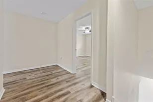 8421 Edgewater Pl Blvd, Tampa, FL 33615 - Photo 10