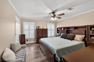 10039 Sterling Ave, Dade City, FL 33525 - Photo 12